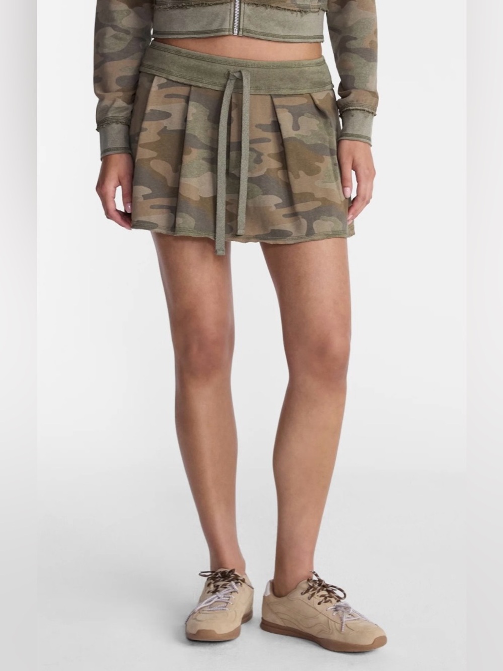 NWT No Boundaries Olive Camo Pleated Drawstring Skirt skort
